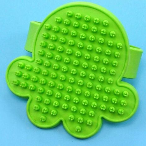 Peigne de toilettage en silicone de haute qualité pour chiens et chats, idéal pour le bain, le nettoyage et le massage. Brosse en plastique verte. (1/5)