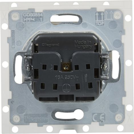 Steckdose 2P+Z IP44 - 16 A - 250 V - automatische Klemmen - mit Verschlussklappe, BIA