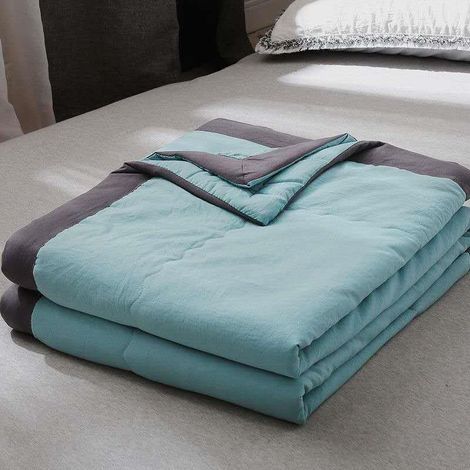 Couette toutes saisons - 140 x 200 cm - En mélange de coton - Douce et agréable - Chaude - Lavable en machine, Vert (1/5)