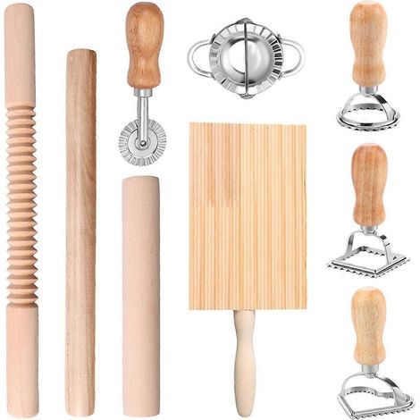 Kit de fabrication de pâtes complet en 9 pièces comprenant : emporte-pièces à raviolis, rouleaux à pâtisserie, planches à gnocchis et coupe-pâte. (1/5)