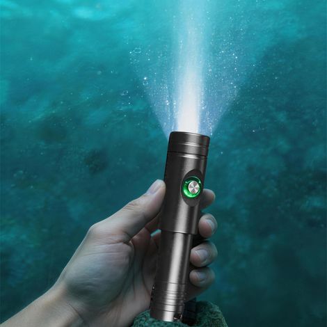 Lampe torche noire à longue portée pour la plongée et le vélo, lampe torche haute puissance de 6500 K, portée de 170m, Luminaire (1/5)