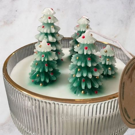 Bougie Parfumée Arbre De Noël - Parfum Sapin Naturel - Pour Décoration Intérieure Et Cadeaux - Lot De 1 (1/5)