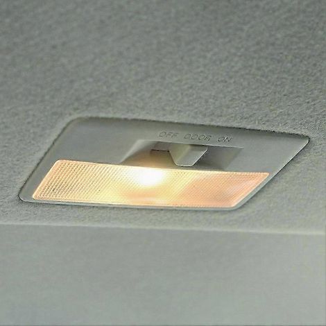 Innenraum-Deckenleuchte zum Lesen im Fond von Fahrzeugen D350-5 (1/3)
