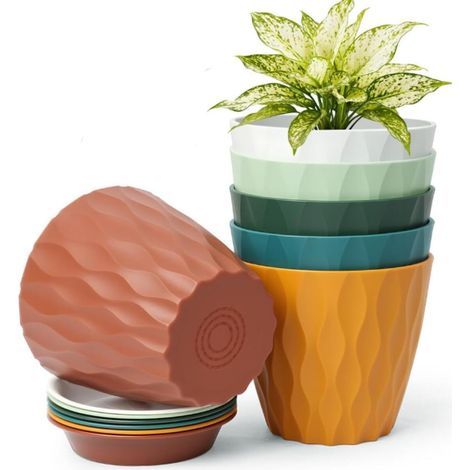 Juego de 6 macetas pequeñas de plástico de 10 cm, resistentes a los rayos UV, con orificios de drenaje y plato, estilo nórdico para uso interior y exterior - Multicolor (1/5)