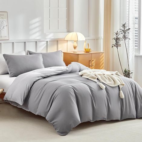 Housse de Couette 220x240 avec 2 Taies d'oreiller 65x65 cm - Gris Clair - Parure de Lit 220x240 Adulte en 100% Microfibre - 3 Pièces - Housse Couette avec Fermetures éclair (1/5)
