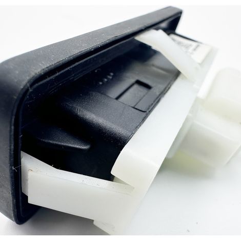Compatible avec les Peugeot 3008, 408, 308, 2008, C5, C6, C4L, C4, Citroën C3 et XR. Ce bouton d'ouverture de hayon est équipé d'un micro-interrupteur et se fixe sur la poignée extérieure du hayon. (1/4)