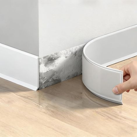 Plinthe flexible autocollante blanche (6 m) – 7 cm en PVC pour salle de bain, cuisine, murs inégaux, finition murale étanche sans perçage – Plinthe souple 50 x 20 mm (blanc) (1/5)