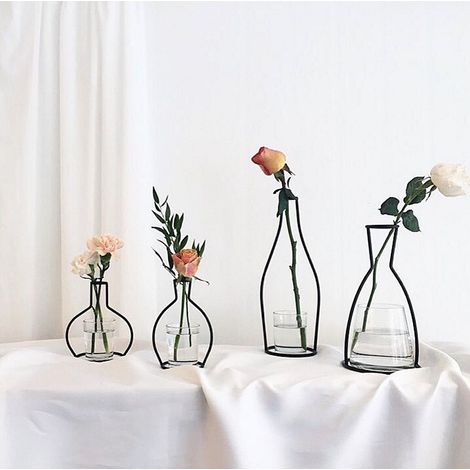 Rétro Fil Table Vase Nordique Décoratif Maison En Métal Plante Titulaire Style Nordique Vase Décoratif À La Maison Vente Directe 1 pcs (le quatrième élément à droite de l'image principale) (1/5)