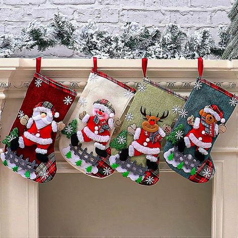 Lot de 4 chaussettes de Noël de 31 cm (12,2 pouces) avec des motifs 3D représentant le Père Noël, le bonhomme de neige, le renne et l'ours. Décorations de Noël pour toute la famille. (1/5)