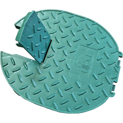 Grüner ovaler Kanaldeckel, Regen (1/2)