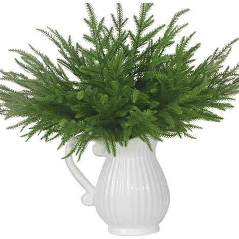40 ramas artificiales de pino de Norfolk con tallos sintéticos de hoja perenne para guirnaldas y coronas navideñas, decoraciones vegetales para las fiestas. (1/5)