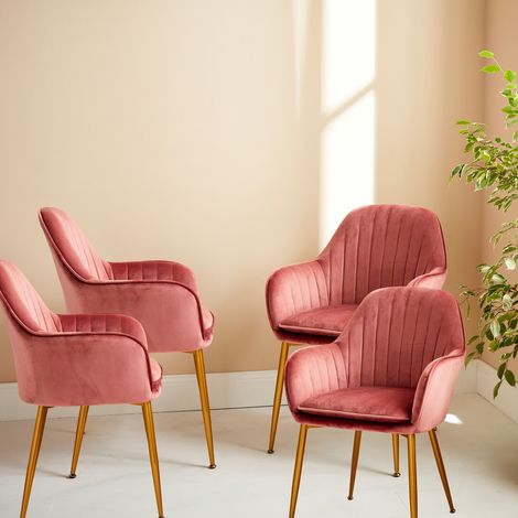Lot de 4 fauteuils en velours vieux rose et pieds en métal noir. Shella L 57 x P 59 x H 84.5 (1/5)