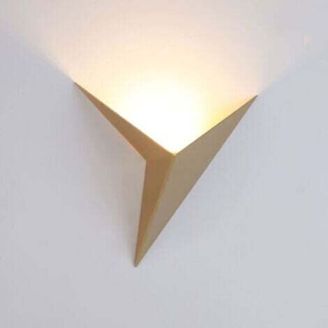 Applique Murale Interieur LED 3W, Créatif Triangle Forme Doré Lampe Murale 3000K Blanc Chaud Moderne Métal Luminaire Mural Pour Chambre Salon Esc