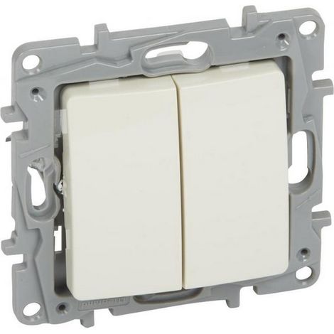 Interruptor doble para escaleras Niloe 10 AX color crema 764602