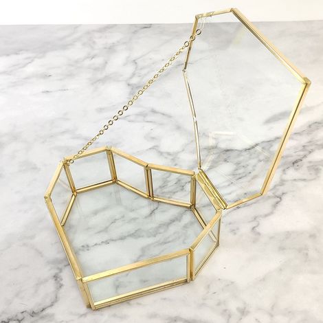 Herzförmige Schmuckschatulle aus Glas mit aufklappbarem Herzmotiv, geometrische Ringbox, multifunktionales Accessoire-Display (1/5)