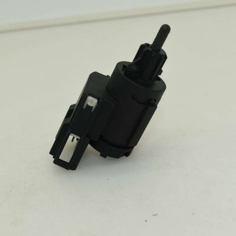 Automotive brake light sensor 3B0945511C - Automotive parts in stock
