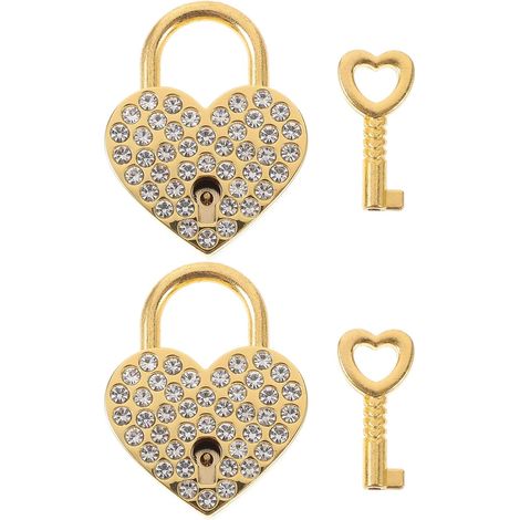 de 2 cadenas en forme de cœur ornés de strass cadenas