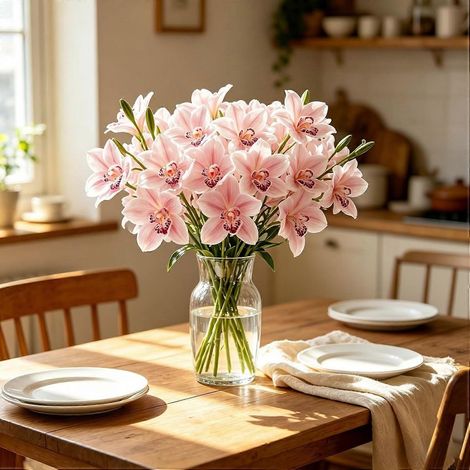 Lot de 3 tiges d'orchidées Cymbidium artificielles 3 têtes, fleurs réalistes avec boutons, tige longue, pour vase printemps-été (1/5)
