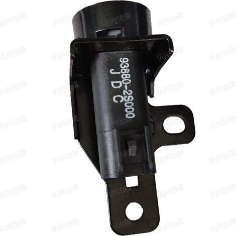 93880-2S000 ist ein Alarmschalter für die Motorhaubenverriegelung, geeignet für den Hyundai Tucson IX35. (1/5)