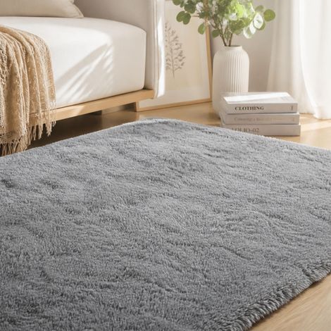 Tapis à poils longs doux et moelleux, synthétique gris clair, style moderne pour salon ou chambre, 80 x 160 cm (1/4)