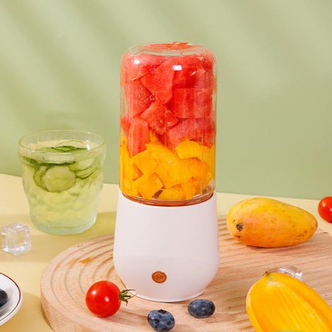 One Hand Drinking Mini Blender For Milkshakes And Smoothies, Personal Blender With Rechargeable USB (1/2)