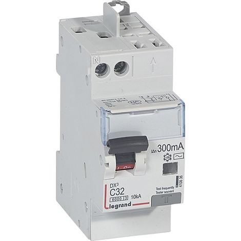 DX³ Disjoncteur différentiel 1P+N C32 6kA type AC 300mA TG - LEG410836 (1/2)