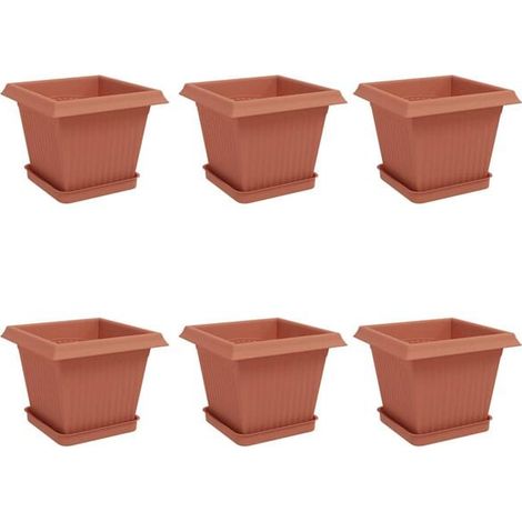 Six pots de fleurs, rouge brique, 20 x 20 x 16 cm, en plastique. (1/5)