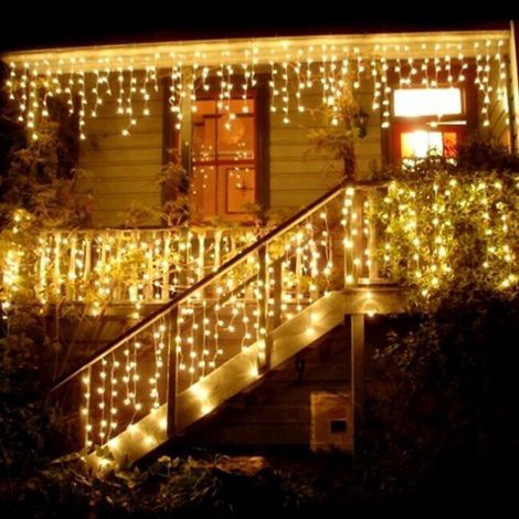 Guirnalda de 96 luces LED, estilo cortina, para uso interior y exterior, perfecta para fiestas y decoraciones de carnaval. (1/5)