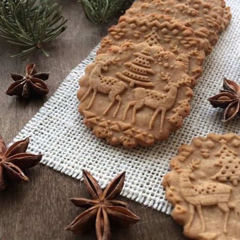 Rouleau à pâtisserie Noël en Bois Rouleau à Biscuits Outil de Cuisine Gravé Relief Décoration de Gâteaux Faire Cuire Biscuits (1/4)