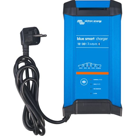 Cargador Victron Energy Blue Smart IP22 12V 30A con Bluetooth y 3 salidas