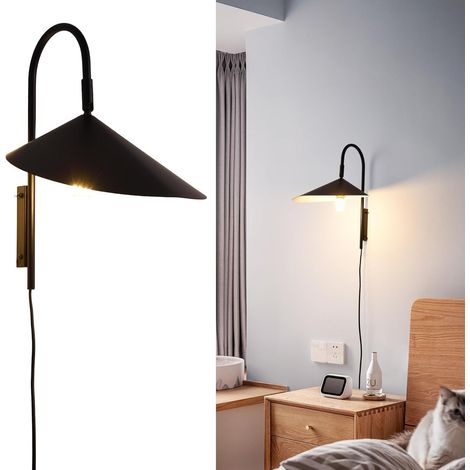 Applique murale nordique minimaliste avec prise noir mat D295 mm (1/5)