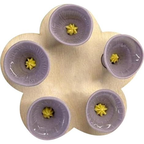 Bee Cops pour les API qui ont des API et des inserts, des tasses colorées pour des inserts et des API, les pollinisateurs actifs hanno bisogno di une boisson et des tasses d'API (1/5)