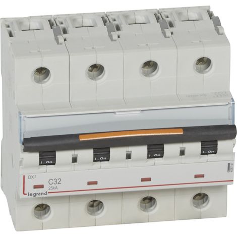 Disjoncteur 32A 4P courbe C 25ka DX3 LEGRAND 409797