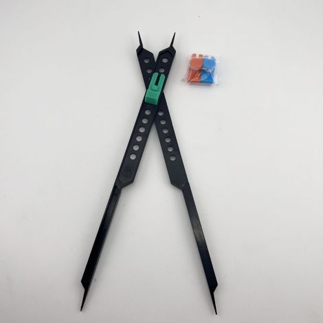 Règle multifonctionnelle pour le dessin technique et artistique en génie mécanique : équerre en T, compas réglable et échelle. (1/5)