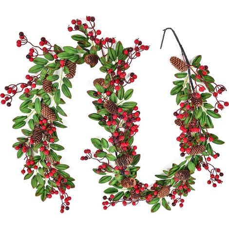 Künstlicher Weihnachtskranz aus roten und burgunderroten Beeren für den Innen- und Außenbereich des Kamins (1/5)
