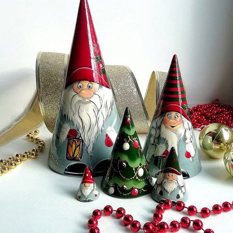Poupées russes Matriochka de Noël - Poupées naines gigognes de Noël - Ensemble de 5 pièces (1/5)