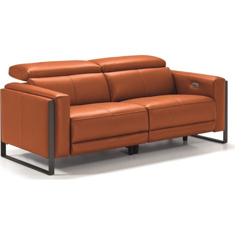 Les Tendances – Canapé relax électrique 3 places en cuir marron noisette – Têtières réglables – Mécanisme électrique – Confort ergonomique