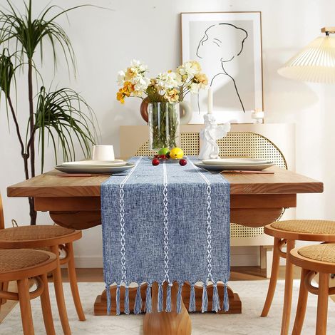 Chemin de table en lin rustique avec pompon fait à la main, chemins de table brodés de style campagnard de 275 cm de long pour décoration de fête et de salle à manger, 33×228cm – Bleu ajouré