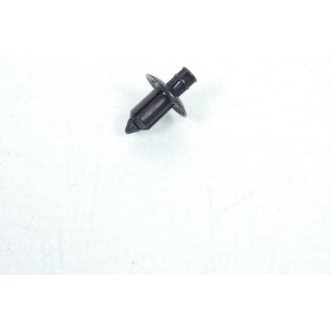 Clips carrosserie 7.6mm pour scooter Suzuki 250 Burgman 2001-03 (1/3)