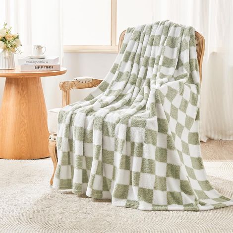 Kuschelige Sherpa-Decke, Fleecedecke, 200 x 230 cm, flauschig, warm, weich, Sofadecke, Salbeigrün & Weiß