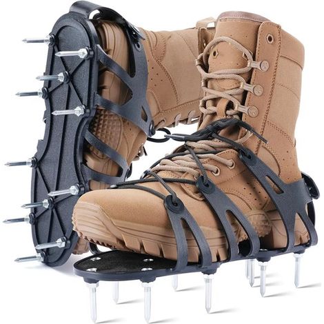 Scarpe arieggiatrici per prato con chiodi e blocchi di livellamento zavorrati, punte lunghe 4,5 cm, attrezzi da giardino con chiodi, per la cura del prato (scarpe non incluse). (1/5)