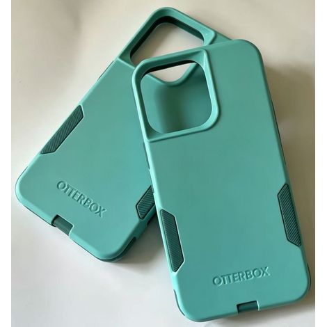 Coque OtterBox Commuter Series pour iPhone 17e/16e/15/14/13, noire, fine et robuste, format de poche, avec protection des ports (1/5)