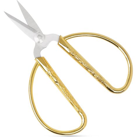 Ciseaux de précision pour broderie et couture adaptés pour couper dans les espaces étroits (1/5)