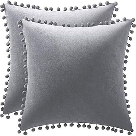 2 Pcs Housse de Coussin en Velours Taie d'oreiller Decorative Taie d'oreiller Boule de Fourrure de Couleur (Gris Clair) (1/5)