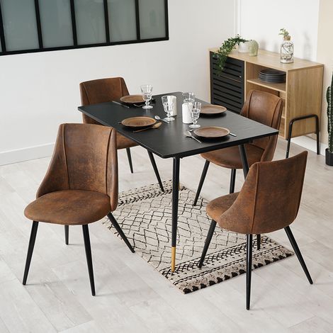 MEUBLES COSY Un ensemble de salle à manger et chaises cinq pièces, comprenant une table à manger extensible et quatre chaises de salle à manger en microfibre marron. (1/5)