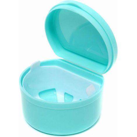 Boîte de rangement pour prothèses dentaires, appareils orthodontiques et faux dents avec filtre (couleur aléatoire) (1/3)