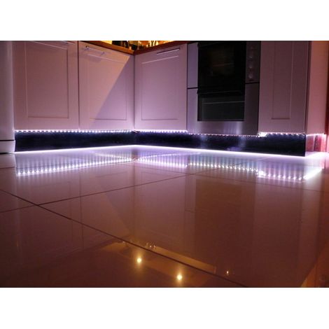 LED Silver Electronics 240310 RGB 7,2W (3M) (1/2)