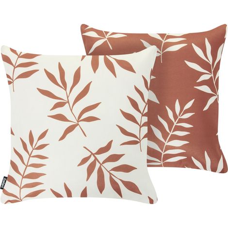 Set of 2 Outdoor Throw Cushions Light Red and Off-White Polyester Garden Accessory Leaf Motiff CLOVERLEAF (1/5)