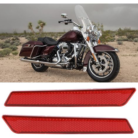 Paire de caches de fermeture réfléchissants pour sacoches, grande taille, rouge, compatibles avec les modèles Touring FLT et FLHT (2014-2017). (1/5)
