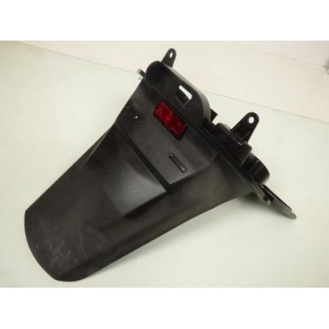 [PRODUIT D'OCCASION] Bavette arrière origine pour scooter Suzuki 125 Burgman 2002-2006 (1/5)